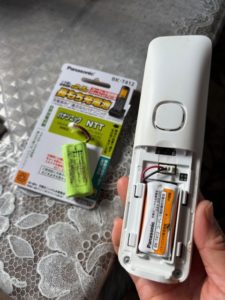 電話の充電器の交換