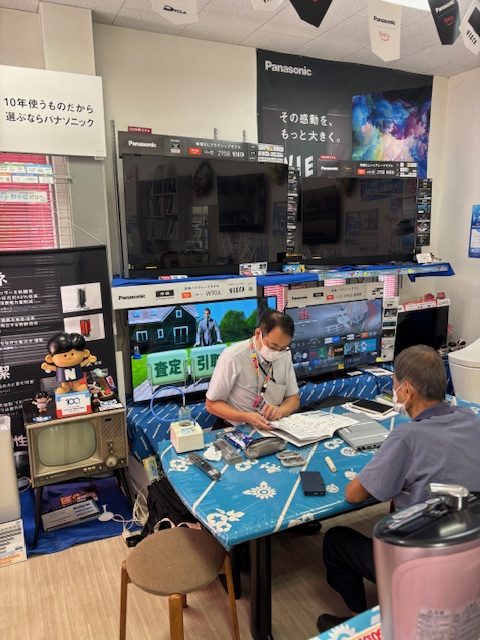 補聴器の調整にご来店頂きました